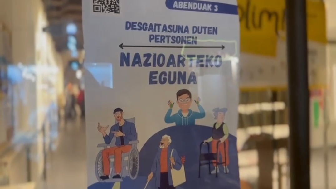 KOMUNIKAZIO BITARTEKOTZAKO ZIKLOAK DESGAITASUNAREN EGUNEKO JARDUNALDIA DINAMIZATU DU PLAZARAN